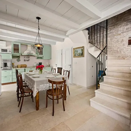 Countryside House Mir With Private Pool